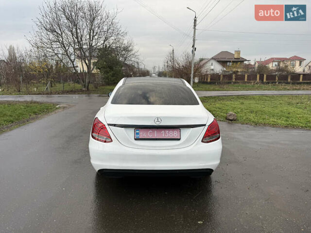 Белый Мерседес Ц-Класс, объемом двигателя 1.6 л и пробегом 205 тыс. км за 17200 $, фото 7 на Automoto.ua