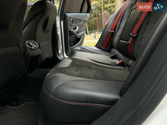 Мерседес Ц-Класс 2016 в Дрогобыче на Automoto.ua Белый Мерседес Ц-Класс, объемом двигателя 3 л и пробегом 184 тыс. км за 22000 $, фото 105 на Automoto.ua