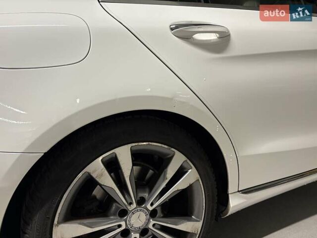 Белый Мерседес Ц-Класс, объемом двигателя 1.99 л и пробегом 153 тыс. км за 20000 $, фото 11 на Automoto.ua