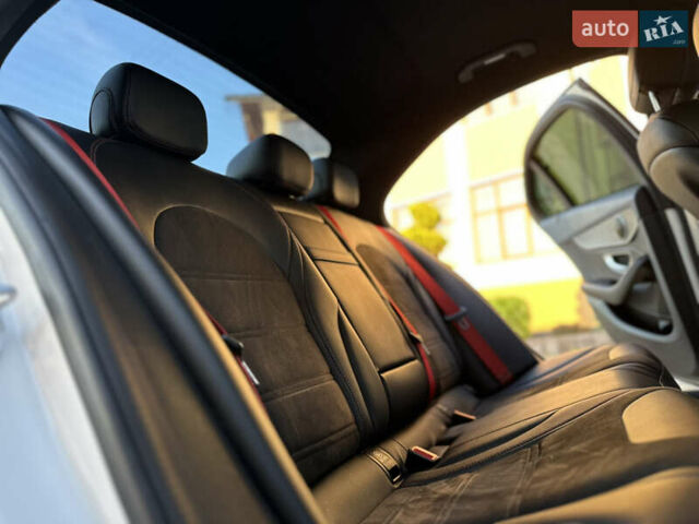 Білий Мерседес Ц-Клас, об'ємом двигуна 3 л та пробігом 183 тис. км за 24650 $, фото 104 на Automoto.ua