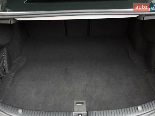 Белый Мерседес Ц-Класс, объемом двигателя 2 л и пробегом 166 тыс. км за 19000 $, фото 33 на Automoto.ua