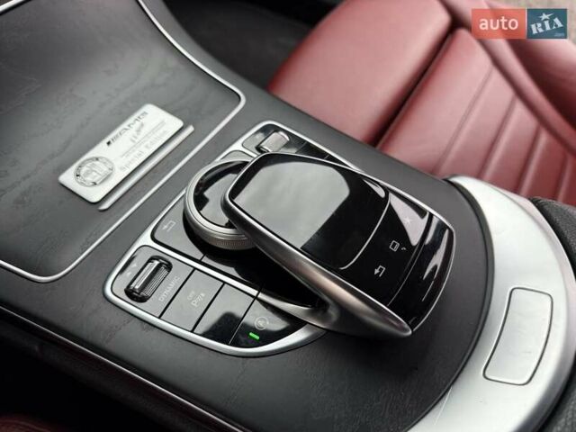 Белый Мерседес Ц-Класс, объемом двигателя 2 л и пробегом 130 тыс. км за 22000 $, фото 21 на Automoto.ua