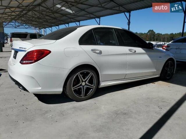 Білий Мерседес Ц-Клас, об'ємом двигуна 3 л та пробігом 105 тис. км за 5000 $, фото 2 на Automoto.ua