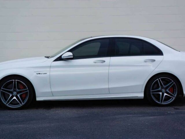 Білий Мерседес Ц-Клас, об'ємом двигуна 4 л та пробігом 70 тис. км за 19900 $, фото 3 на Automoto.ua