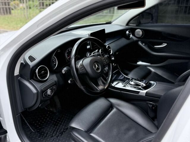 Белый Мерседес Ц-Класс, объемом двигателя 1.6 л и пробегом 205 тыс. км за 16900 $, фото 6 на Automoto.ua