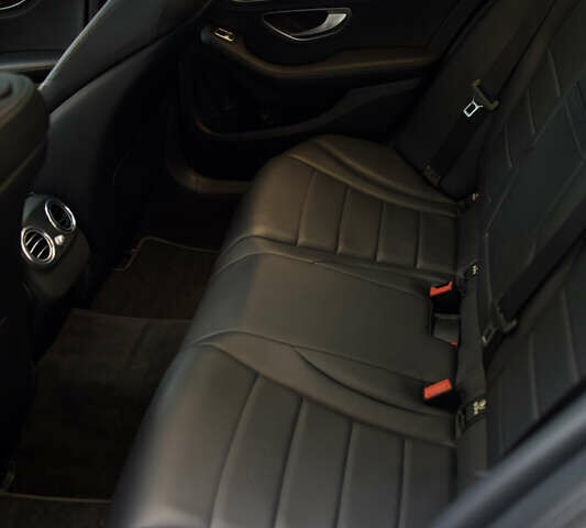 Белый Мерседес Ц-Класс, объемом двигателя 2 л и пробегом 166 тыс. км за 19000 $, фото 32 на Automoto.ua