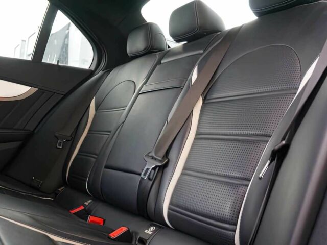 Білий Мерседес Ц-Клас, об'ємом двигуна 4 л та пробігом 70 тис. км за 19900 $, фото 13 на Automoto.ua