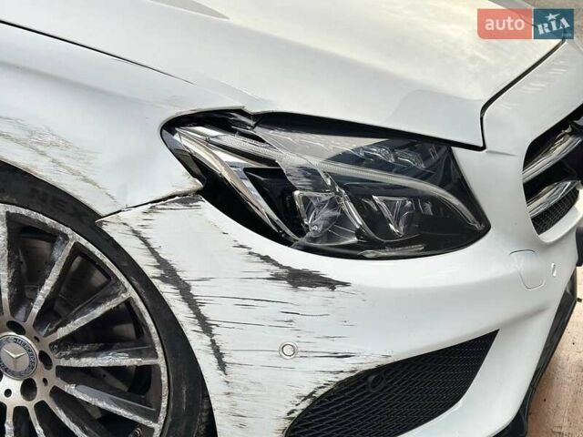 Білий Мерседес Ц-Клас, об'ємом двигуна 2 л та пробігом 138 тис. км за 16998 $, фото 8 на Automoto.ua