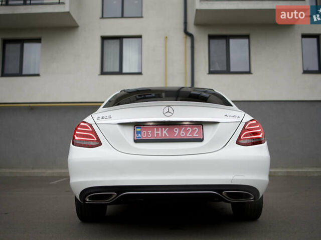 Белый Мерседес Ц-Класс, объемом двигателя 2 л и пробегом 166 тыс. км за 19000 $, фото 15 на Automoto.ua