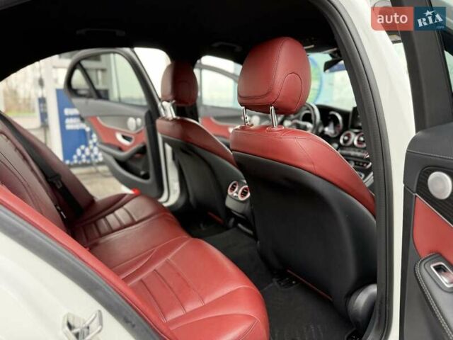 Белый Мерседес Ц-Класс, объемом двигателя 2 л и пробегом 130 тыс. км за 22000 $, фото 32 на Automoto.ua