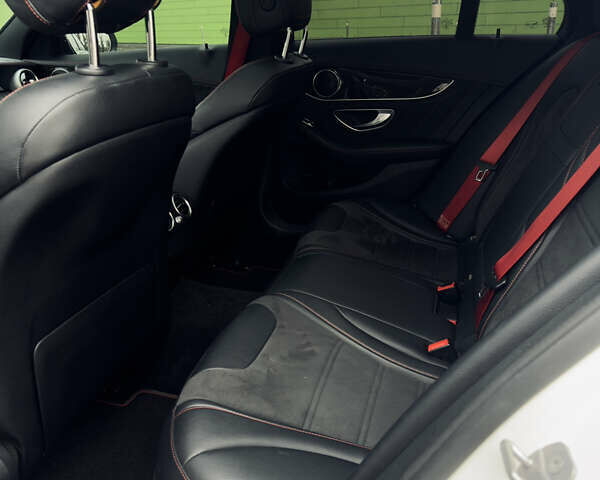 Білий Мерседес Ц-Клас, об'ємом двигуна 3 л та пробігом 81 тис. км за 26500 $, фото 13 на Automoto.ua