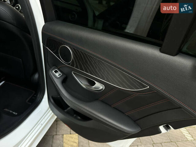 Мерседес Ц-Класс 2016 в Дрогобыче на Automoto.ua Белый Мерседес Ц-Класс, объемом двигателя 3 л и пробегом 184 тыс. км за 22000 $, фото 107 на Automoto.ua