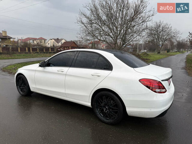 Белый Мерседес Ц-Класс, объемом двигателя 1.6 л и пробегом 205 тыс. км за 17200 $, фото 6 на Automoto.ua