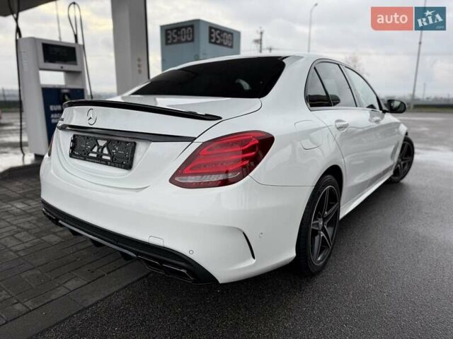 Белый Мерседес Ц-Класс, объемом двигателя 2 л и пробегом 130 тыс. км за 22000 $, фото 3 на Automoto.ua