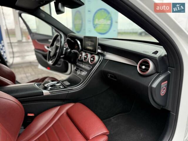 Белый Мерседес Ц-Класс, объемом двигателя 2 л и пробегом 130 тыс. км за 22000 $, фото 31 на Automoto.ua