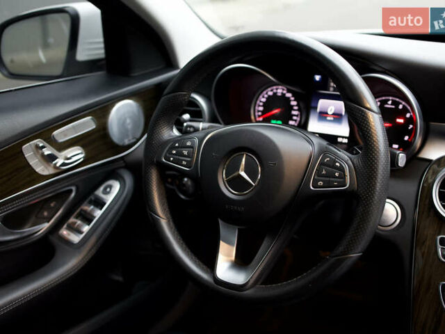 Белый Мерседес Ц-Класс, объемом двигателя 2 л и пробегом 166 тыс. км за 19000 $, фото 38 на Automoto.ua