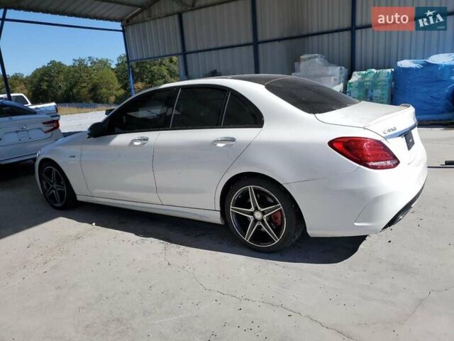 Білий Мерседес Ц-Клас, об'ємом двигуна 3 л та пробігом 105 тис. км за 5000 $, фото 1 на Automoto.ua