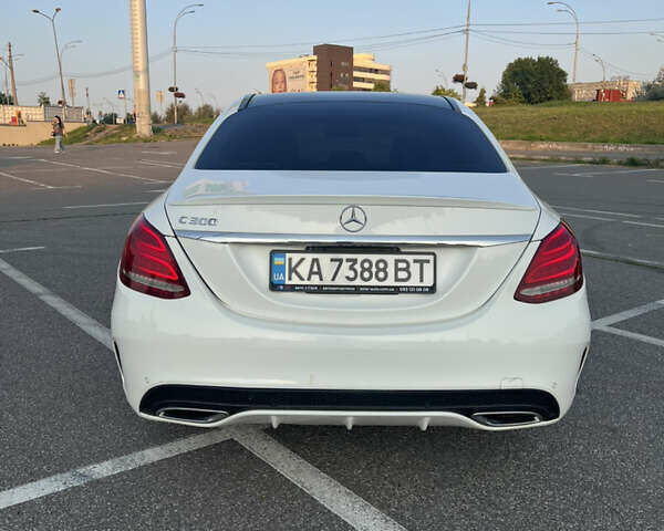 Мерседес Ц-Класс 2016 в Киеве на Automoto.ua Белый Мерседес Ц-Класс, объемом двигателя 2 л и пробегом 125 тыс. км за 19700 $, фото 10 на Automoto.ua