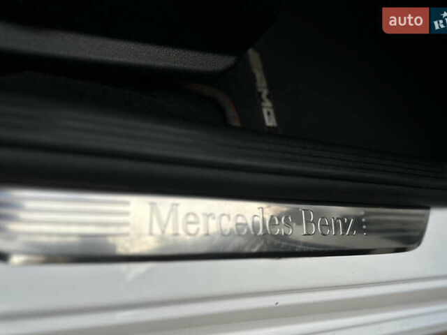 Мерседес Ц-Класс 2016 в Дрогобыче на Automoto.ua Белый Мерседес Ц-Класс, объемом двигателя 3 л и пробегом 184 тыс. км за 22000 $, фото 106 на Automoto.ua