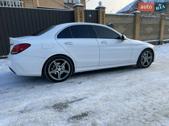 Белый Мерседес Ц-Класс, объемом двигателя 2 л и пробегом 112 тыс. км за 19500 $, фото 4 на Automoto.ua