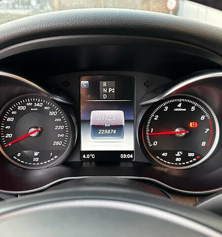 Белый Мерседес Ц-Класс, объемом двигателя 1.99 л и пробегом 225 тыс. км за 18300 $, фото 14 на Automoto.ua