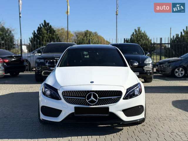 Белый Мерседес Ц-Класс, объемом двигателя 3 л и пробегом 43 тыс. км за 36000 $, фото 2 на Automoto.ua