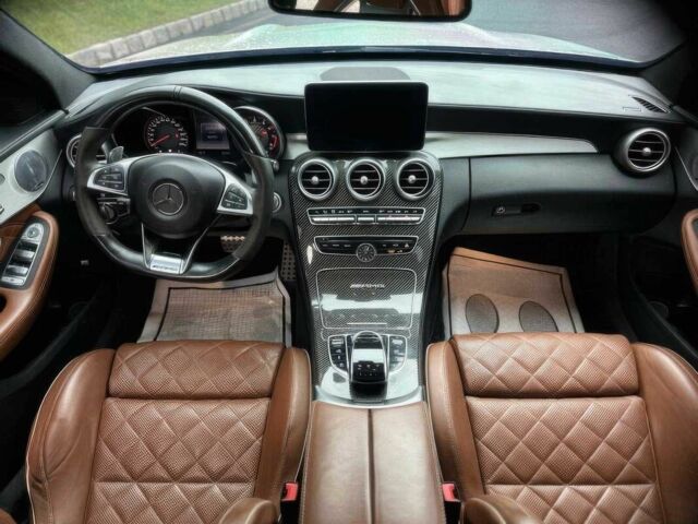 Белый Мерседес Ц-Класс, объемом двигателя 4 л и пробегом 68 тыс. км за 19900 $, фото 11 на Automoto.ua