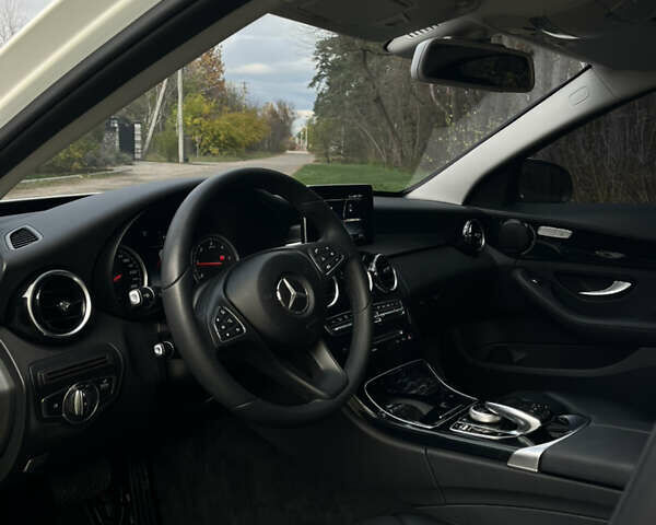 Белый Мерседес Ц-Класс, объемом двигателя 1.6 л и пробегом 85 тыс. км за 24500 $, фото 8 на Automoto.ua