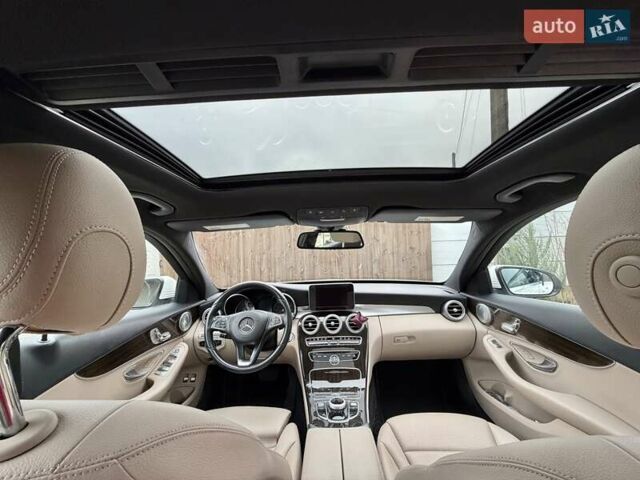 Белый Мерседес Ц-Класс, объемом двигателя 1.99 л и пробегом 147 тыс. км за 24999 $, фото 9 на Automoto.ua