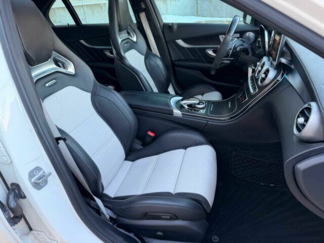 Білий Мерседес Ц-Клас, об'ємом двигуна 4 л та пробігом 54 тис. км за 19900 $, фото 7 на Automoto.ua