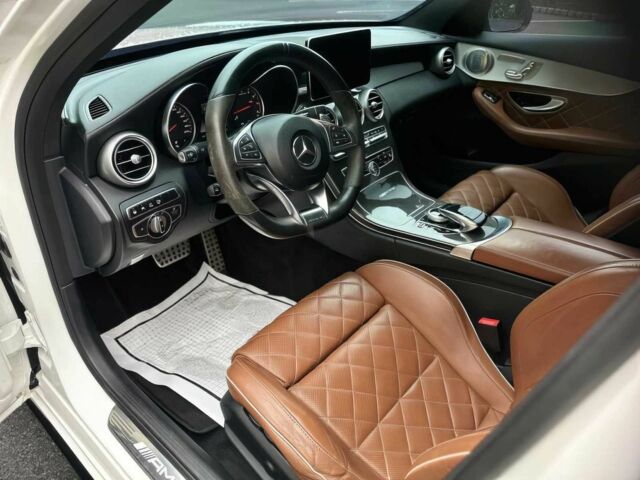 Белый Мерседес Ц-Класс, объемом двигателя 4 л и пробегом 68 тыс. км за 19900 $, фото 10 на Automoto.ua