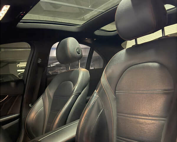 Белый Мерседес Ц-Класс, объемом двигателя 3 л и пробегом 175 тыс. км за 35600 $, фото 8 на Automoto.ua