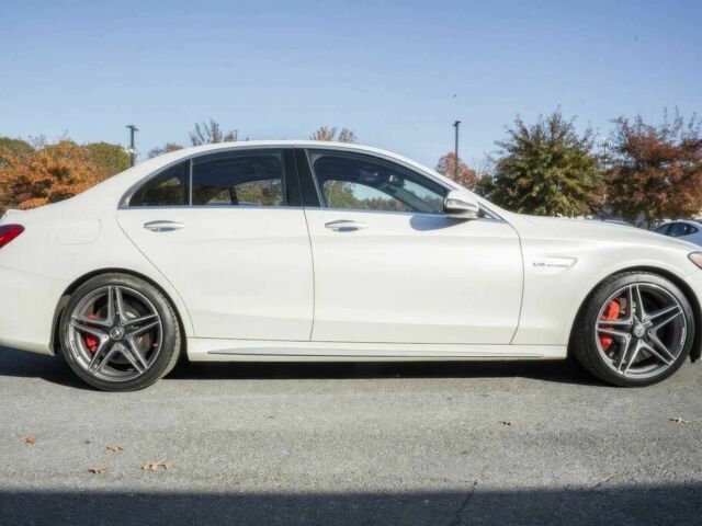 Белый Мерседес Ц-Класс, объемом двигателя 4 л и пробегом 61 тыс. км за 14000 $, фото 4 на Automoto.ua