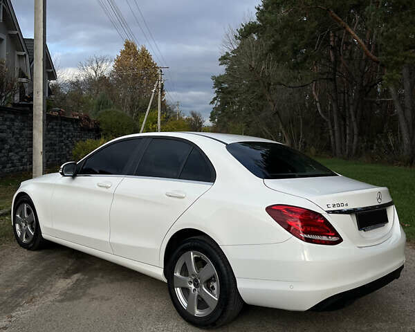 Белый Мерседес Ц-Класс, объемом двигателя 1.6 л и пробегом 85 тыс. км за 24500 $, фото 3 на Automoto.ua