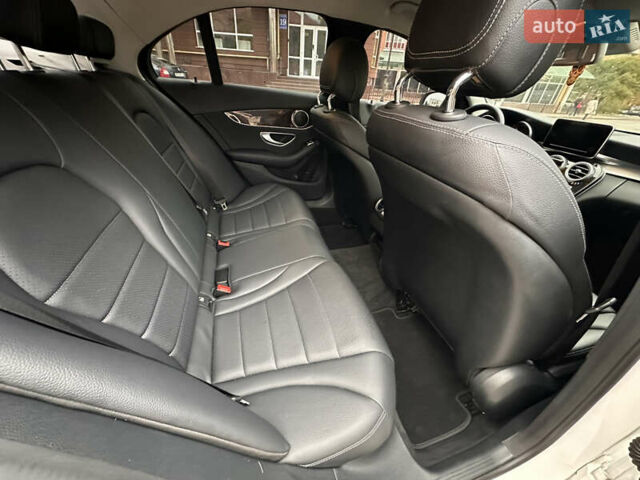 Білий Мерседес Ц-Клас, об'ємом двигуна 2.14 л та пробігом 53 тис. км за 23900 $, фото 8 на Automoto.ua