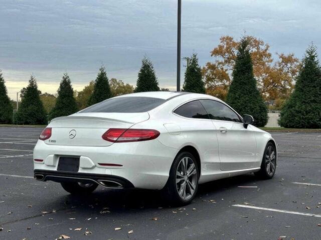 Белый Мерседес Ц-Класс, объемом двигателя 2 л и пробегом 64 тыс. км за 14800 $, фото 7 на Automoto.ua