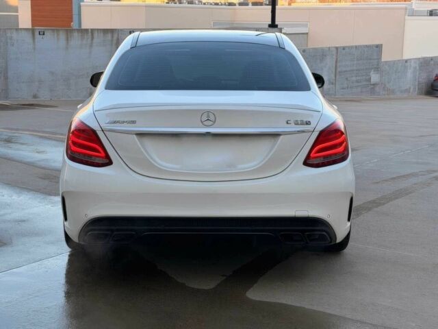 Білий Мерседес Ц-Клас, об'ємом двигуна 4 л та пробігом 54 тис. км за 19900 $, фото 4 на Automoto.ua