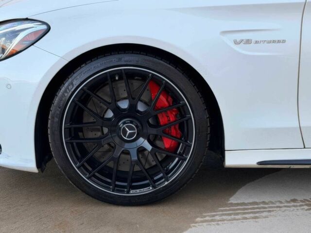 Білий Мерседес Ц-Клас, об'ємом двигуна 4 л та пробігом 54 тис. км за 19900 $, фото 17 на Automoto.ua