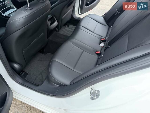 Білий Мерседес Ц-Клас, об'ємом двигуна 1.6 л та пробігом 127 тис. км за 22500 $, фото 12 на Automoto.ua
