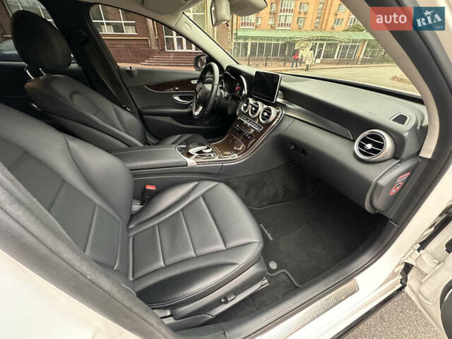 Білий Мерседес Ц-Клас, об'ємом двигуна 2.14 л та пробігом 53 тис. км за 23900 $, фото 7 на Automoto.ua