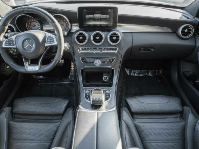 Белый Мерседес Ц-Класс, объемом двигателя 4 л и пробегом 61 тыс. км за 14000 $, фото 5 на Automoto.ua