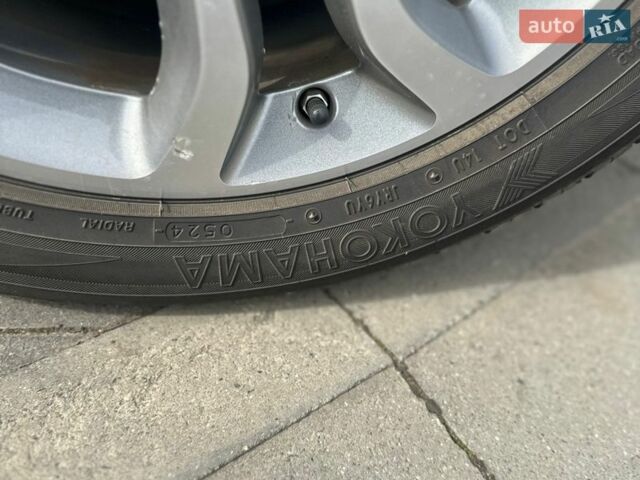 Білий Мерседес Ц-Клас, об'ємом двигуна 2 л та пробігом 204 тис. км за 15999 $, фото 36 на Automoto.ua