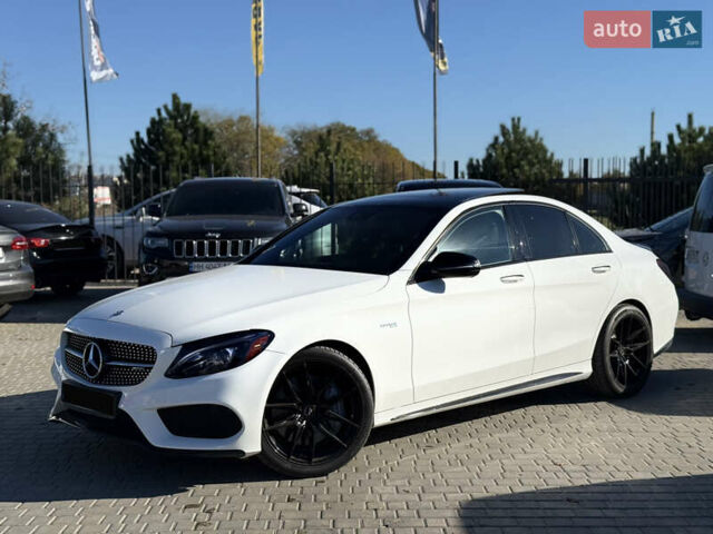 Белый Мерседес Ц-Класс, объемом двигателя 3 л и пробегом 43 тыс. км за 36000 $, фото 3 на Automoto.ua