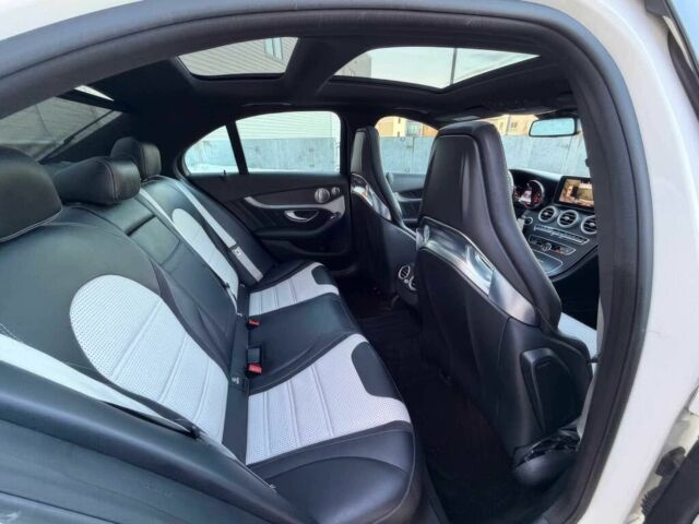 Білий Мерседес Ц-Клас, об'ємом двигуна 4 л та пробігом 54 тис. км за 19900 $, фото 13 на Automoto.ua