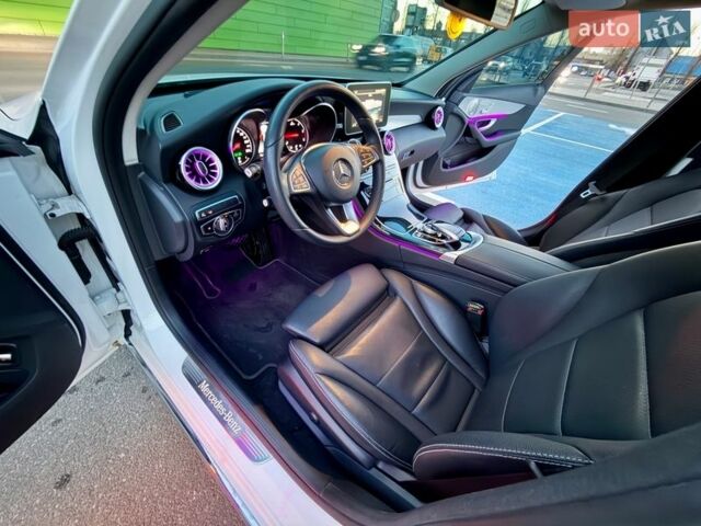 Белый Мерседес Ц-Класс, объемом двигателя 2.16 л и пробегом 28 тыс. км за 26900 $, фото 31 на Automoto.ua