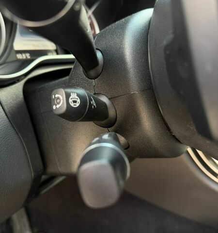 Белый Мерседес Ц-Класс, объемом двигателя 2 л и пробегом 76 тыс. км за 26000 $, фото 8 на Automoto.ua