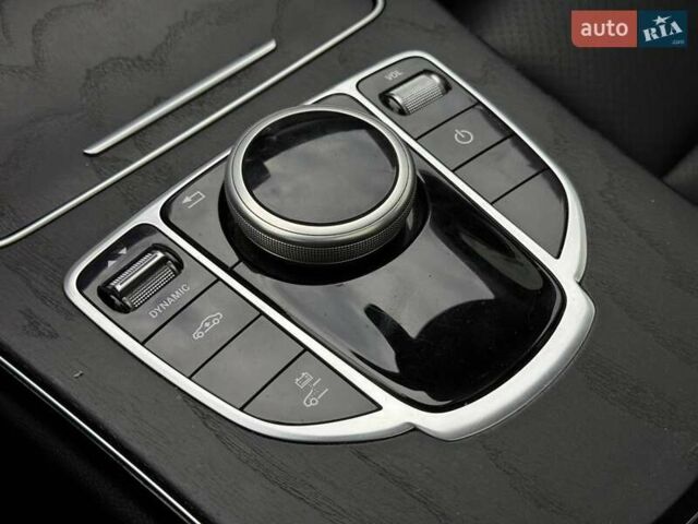 Білий Мерседес Ц-Клас, об'ємом двигуна 2 л та пробігом 106 тис. км за 21000 $, фото 61 на Automoto.ua