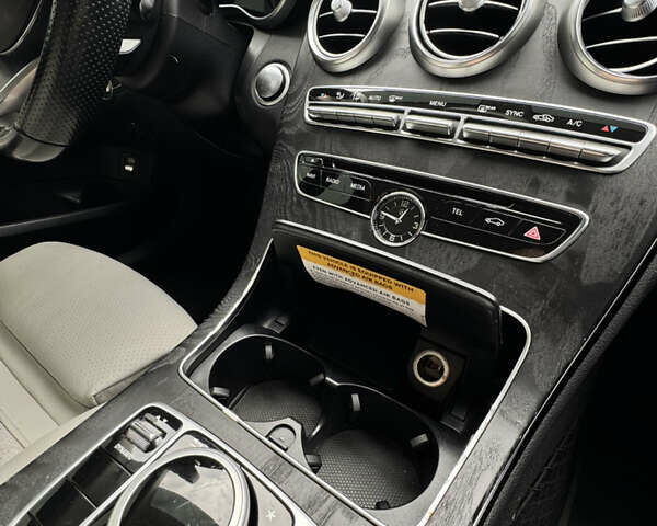 Білий Мерседес Ц-Клас, об'ємом двигуна 2 л та пробігом 177 тис. км за 20500 $, фото 19 на Automoto.ua