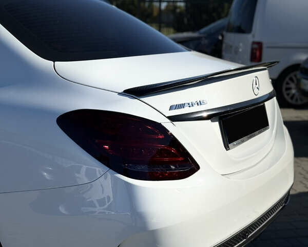 Белый Мерседес Ц-Класс, объемом двигателя 3 л и пробегом 43 тыс. км за 36000 $, фото 9 на Automoto.ua