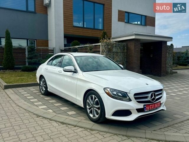 Білий Мерседес Ц-Клас, об'ємом двигуна 2 л та пробігом 204 тис. км за 15999 $, фото 2 на Automoto.ua